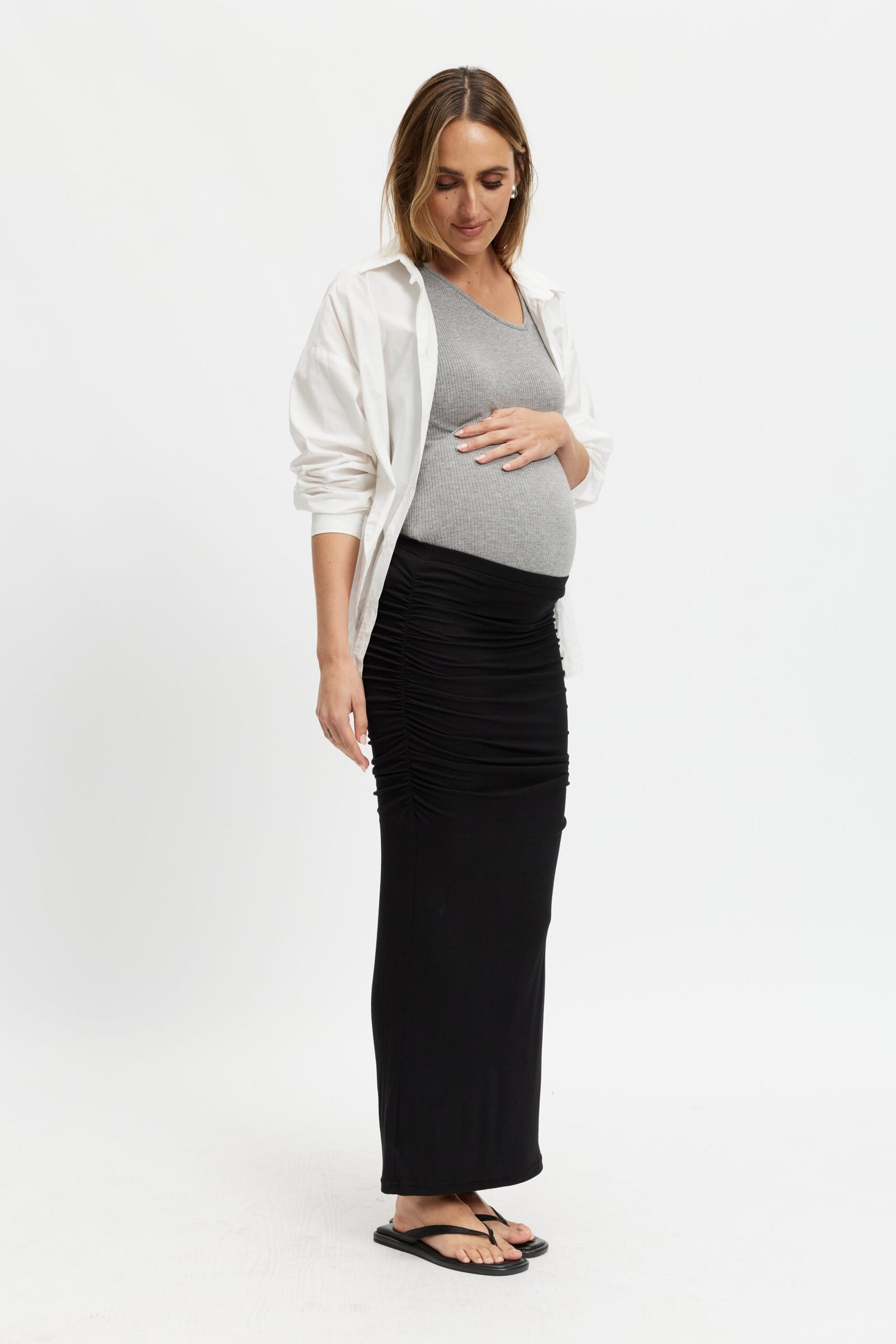 Ari Ruched Rib Midi Skirt - Black